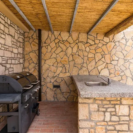 Dom wakacyjny Awesome In Marcana With Kitchen