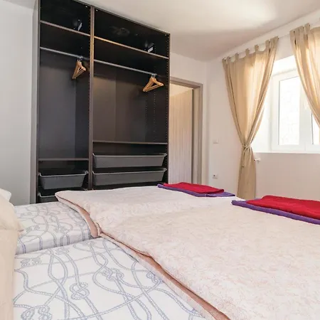 Awesome In Marcana With Kitchen * Orbanici
